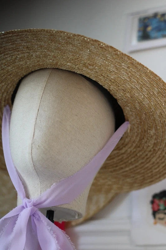 Mia straw hat with lavender bouquet