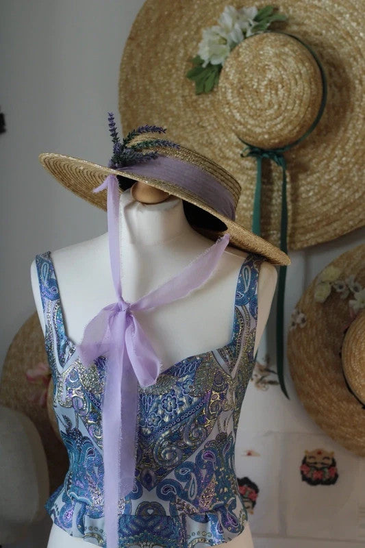 Mia straw hat with lavender bouquet