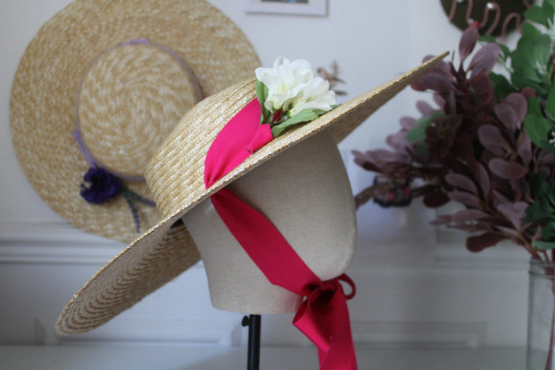 Maria straw hat with Lilium bouquet