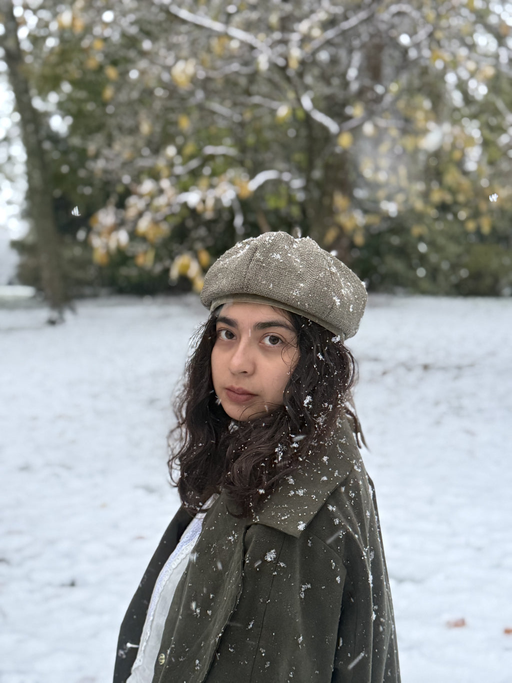 Amelie beret in moss green wool blend